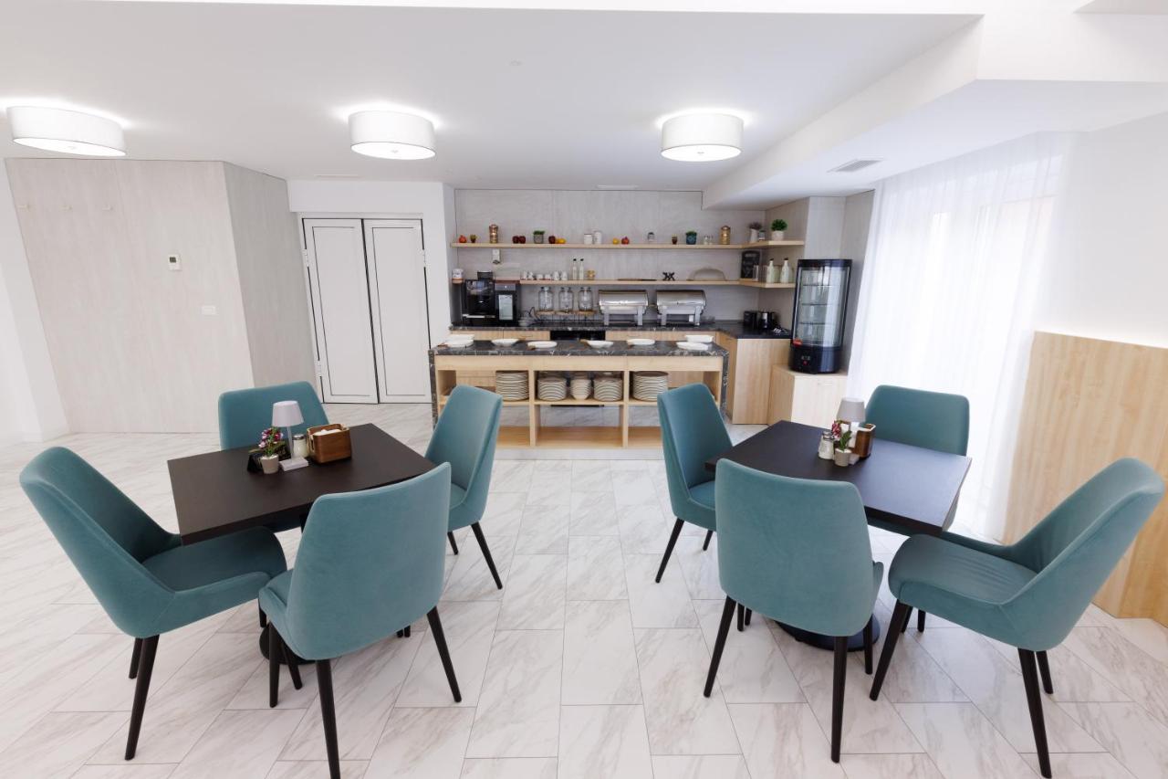 Hotel Yvy Sebeş Extérieur photo