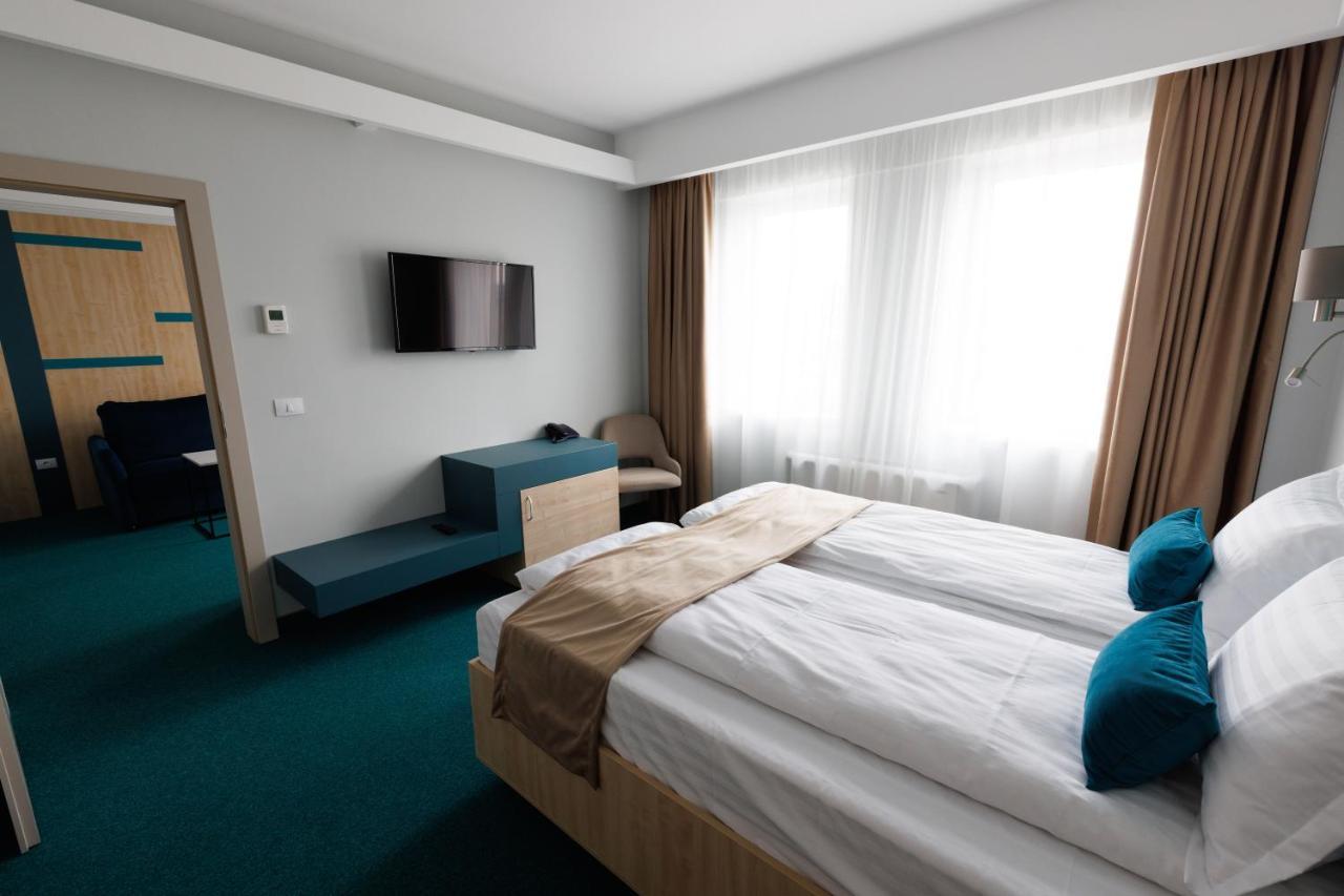Hotel Yvy Sebeş Extérieur photo